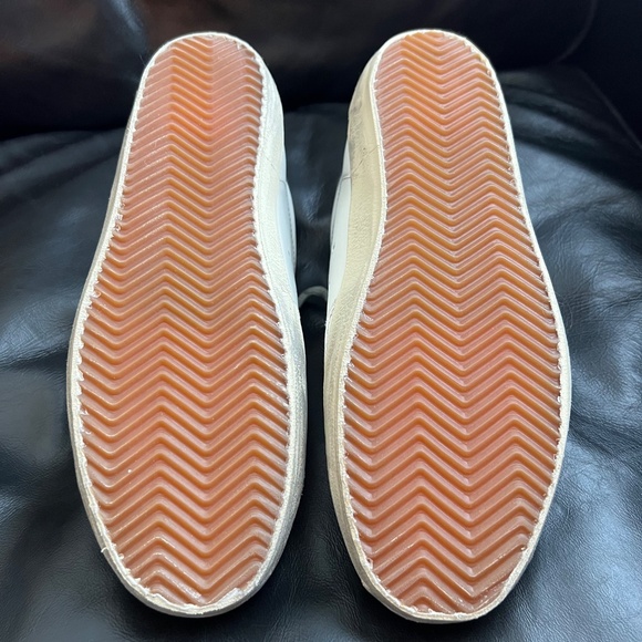 Golden Goose Sneakers - Picture 2 of 6